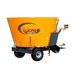 Lucas - Wóz paszowy 12-14m³